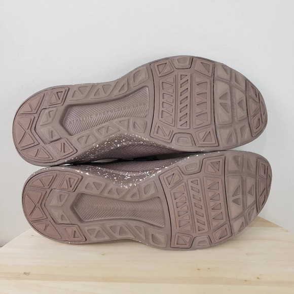 APL TechLoom Breeze Sneakers Size 8 Knit Mauve Athletic Gym Workout Shoes - Picture 13 of 14